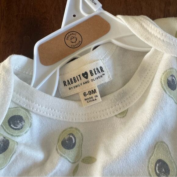 Robert and Bear Onesie and Pant set. Size 6-9 months - Picture 3 of 5